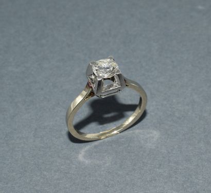 ALDEBERT - BAGUE en or blanc 18K (750/°°)...