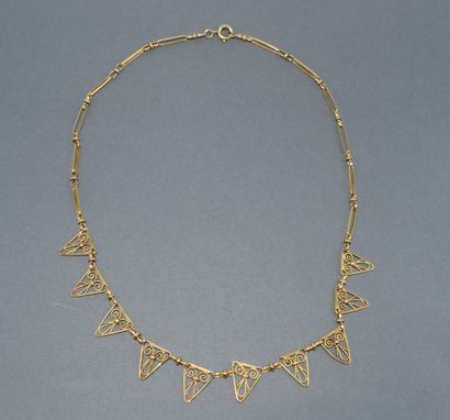COLLIER DRAPERIE en or jaune 18k (750/°°)...