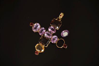 CROSS PENDANT in 925/°° swan gilt silver,...