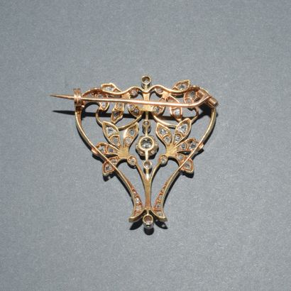 PENDANT BROCHE in 18K (750/°°) yellow and...