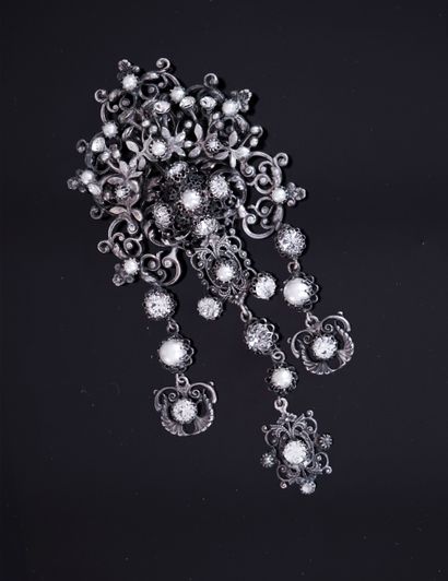 IMPORTANT silver-plated BRUSH featuring an...