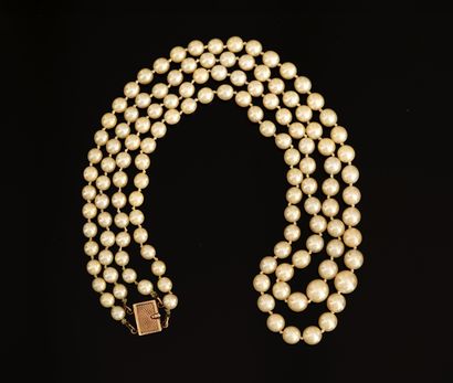 DOUBLE STRAND NECKLACE of tumbling cultured...