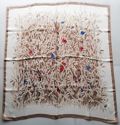 HERMES - Silk wheat-themed CARRE centered...
