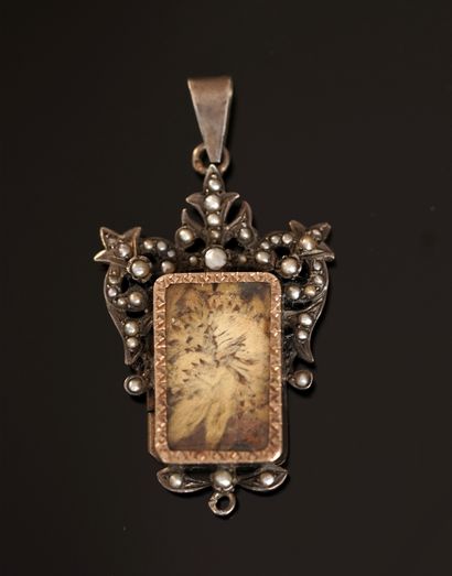 Silver and silver-gilt photograph-holder...