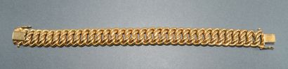 BRACELET en or jaune 18K (750/°°), poinçon...