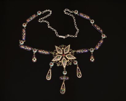 COLLIER collerette en argent min 800/°° (poinçon...