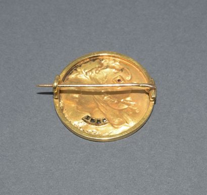 18K (750/°°) yellow gold eagle head hallmarked...