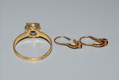 ENSEMBLE in 18K (750/°°) yellow gold with...