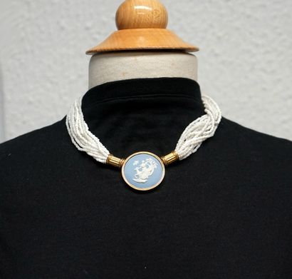 COLLAR with 16 strands of small white and...