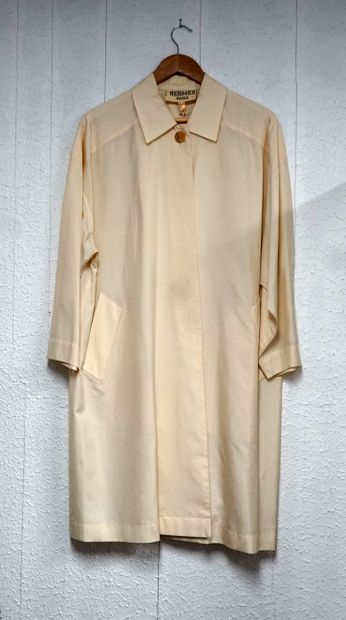 HERMES - IMPERMEABLE in raw silk, size S,...