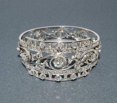 BRACELET jonc ouvrant en or blanc 18K (750/°°)...