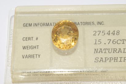 Sealed orange-yellow sapphire, with GIL certificate...