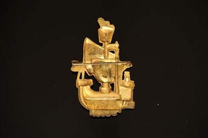 ARTHUS BERTRAND Editeur - Gilded metal ship...