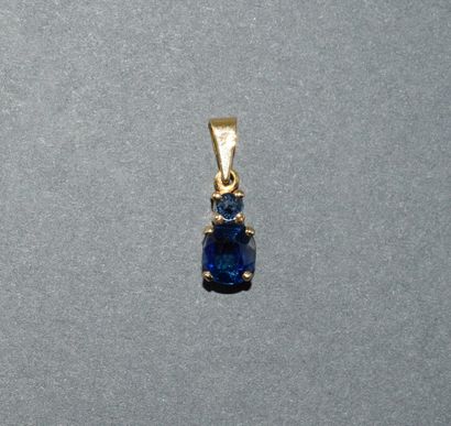 PENDENTIF en or jaune 18k (750/°°) poinçon...