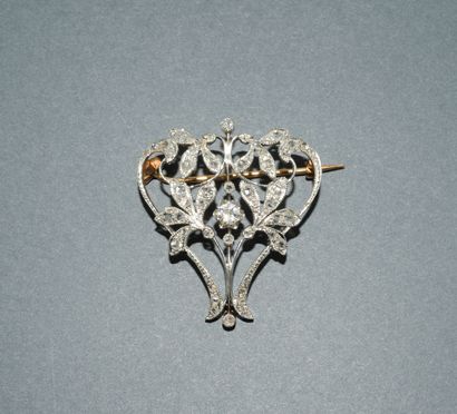 PENDANT BROCHE in 18K (750/°°) yellow and...