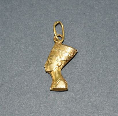 PENDENTIF en or jaune 18K (750/°°) poinçon...