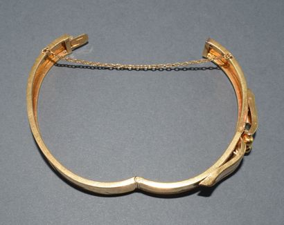 BRACELET JONC RUBAN en or jaune 18K (750/°°)...