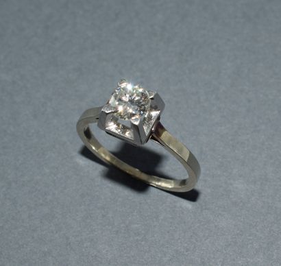 ALDEBERT - BAGUE en or blanc 18K (750/°°)...