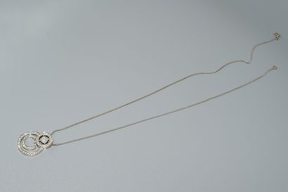 CHAINE ET PENDENTIF en or blanc 18K (750/°°)...