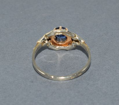 RING in 18K (750/°°) yellow and white gold...