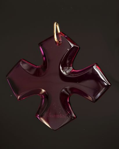 BACCARAT - CROSS in dark pink crystal, 18K...