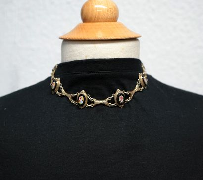 COLLIER RAS DE COU en argent doré, poinçon...