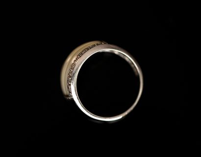 BAND RING in 18K (750/°°) white gold with...