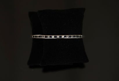 BRACELET JONC rigide en argent, poinçon sanglier,...