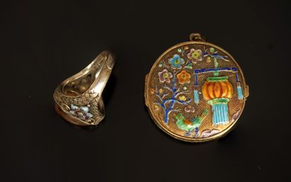 ENSEMBLE en argent doré min 800/°° (poinçons...