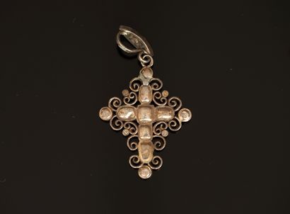 PENDENTIF en argent min 800/°° (poinçon sanglier)...