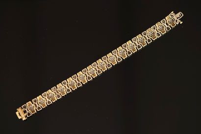 Flexible BRACELET with articulated links...