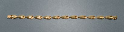 BRACELET en or jaune 18k (750/°°) poinçon...