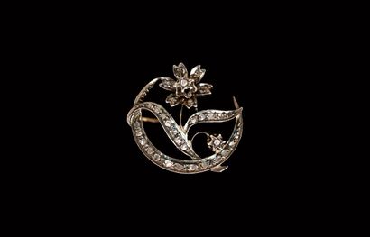 BROCHE ancienne en argent et en or jaune...