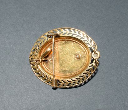 18K (750/°°) yellow gold eagle head hallmarked...