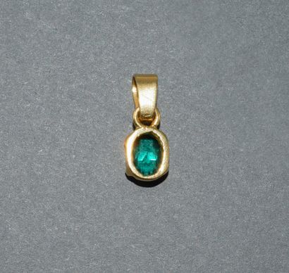 PENDENTIF en or jaune 18k (750/°°) poinçon...