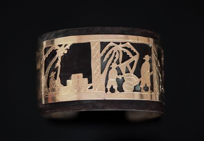 Antique brown horn cuff BRACELET adorned...