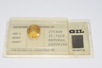 Sealed orange-yellow sapphire, with GIL certificate...