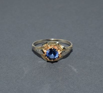 RING in 18K (750/°°) yellow and white gold...