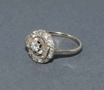 18K (750/°°) white gold ring, eagle head...