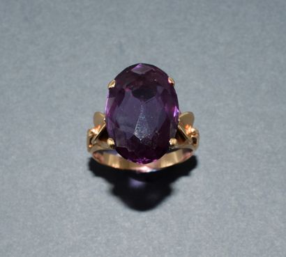 18K (750/°°) yellow gold ring, eagle head...