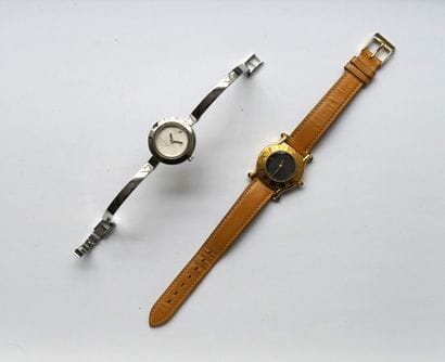 GUCCI - ENSEMBLE de 2 MONTRES bracelet de...