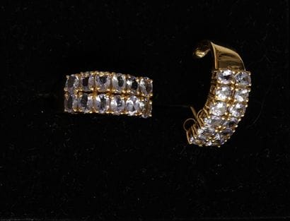 PAIR OF HALF-CREOLES in 925°° gilt silver...