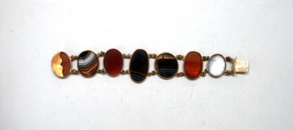 BRACELET en pomponne, les maillons ovales...
