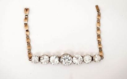 BRACELET en argent doré min 800/°° à maillons...