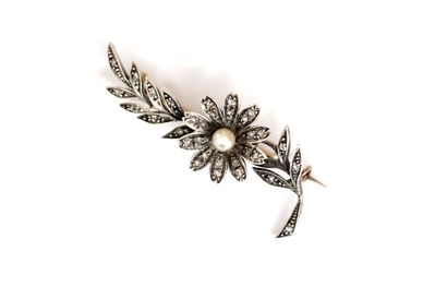 BROCHE en or 18k (750/°° (poinçon hibou)...
