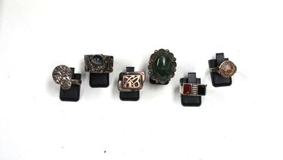 SET of 4 rings in silver min 800/°° and 925/°°,...