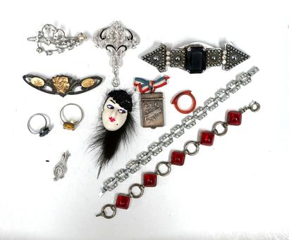 FANTAISIE - ENSEMBLE en métal argenté, strass...