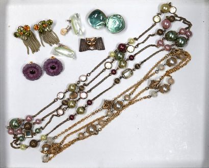 FANTAISIE - ENSEMBLE en métal doré, strass...