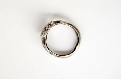 Gentleman's intaglio-style ring in silver...