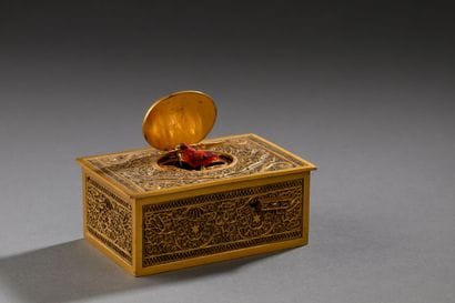 Bronze songbird box, late 19th century
Decorated...